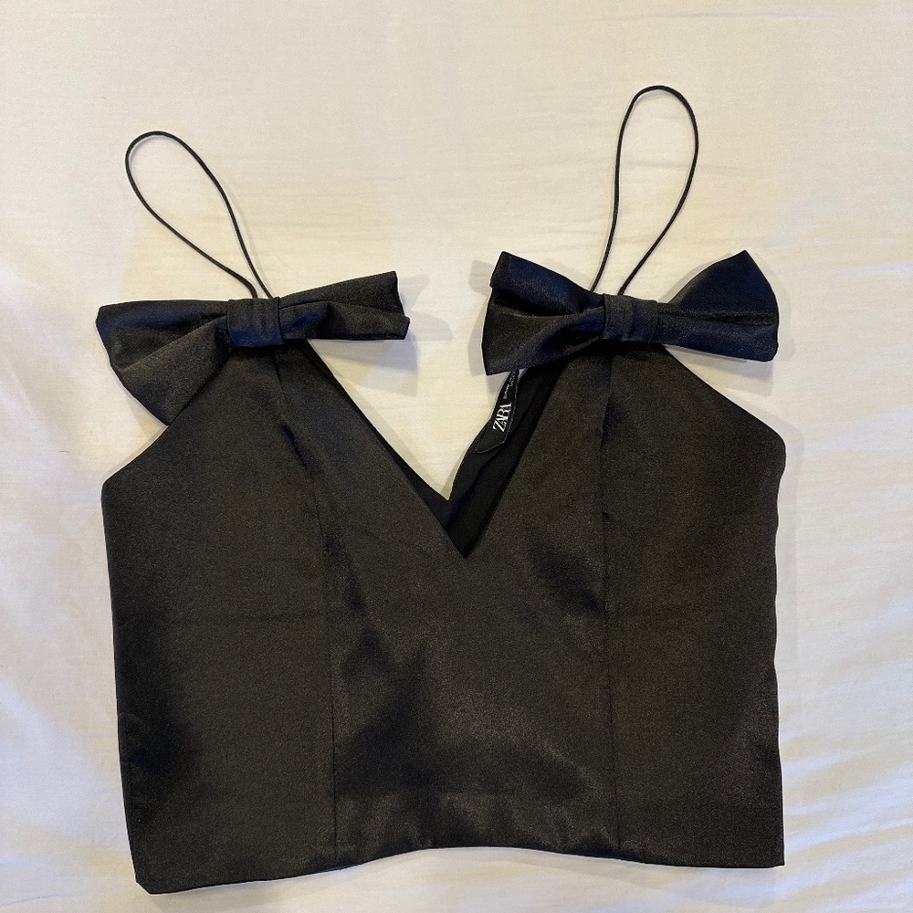 Black bow Top